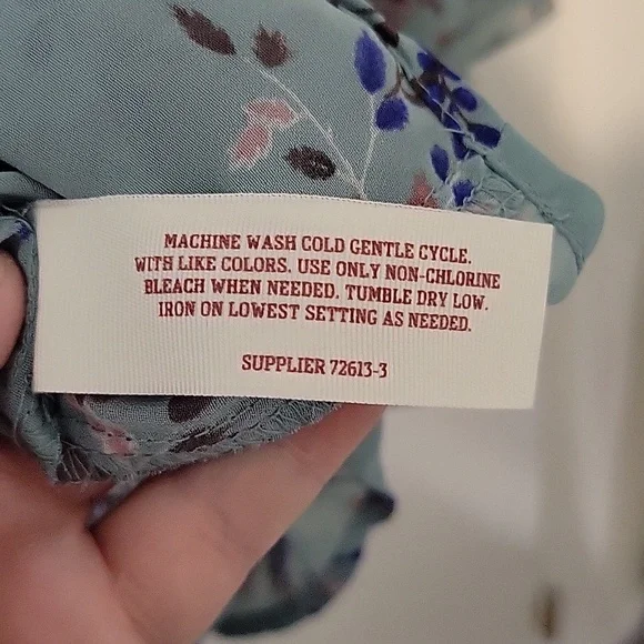 Arizona Jean Company Green Bell Sleeve Sheer Floral Blouse - Picture 8 of 8